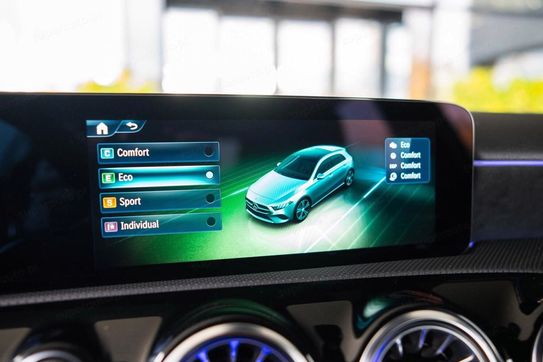 Mercedes Klasa A 200 AMG Line 7G-DCT