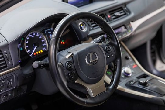 Lexus CT 200h Elegance