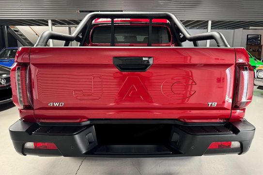 Jac T9 8AT 4x4