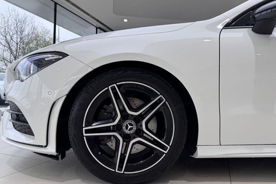 Mercedes CLA Shooting Brake 200 AMG Line