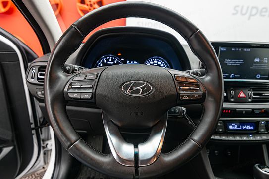 Hyundai i30 1.5 T-GDI 48V Smart DCT