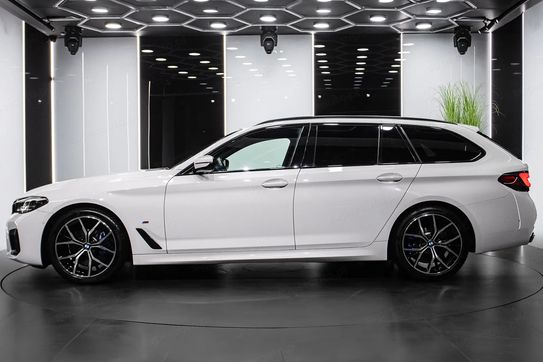 BMW Seria 5 Touring 520d xDrive M Sport