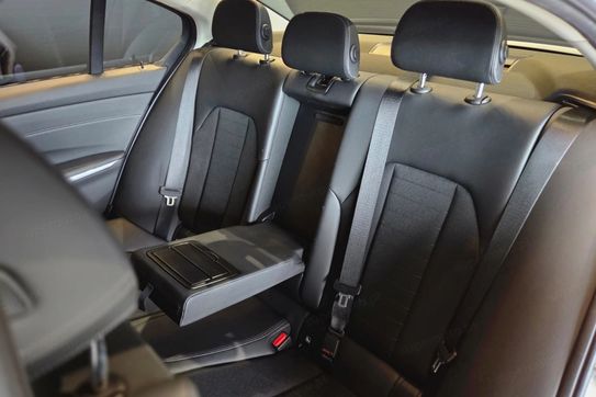 BMW Seria 3 318i Sport Line