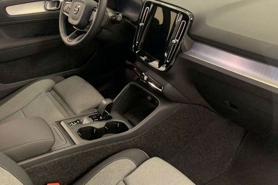 Volvo XC40 B3 Plus Dark