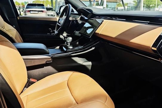 Land Rover Range Rover Sport D300 Dynamic HSE