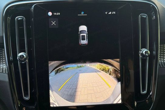 Volvo XC40 B4 Plus Dark