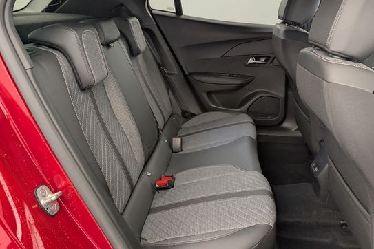 Peugeot 2008 ALLURE 1.2 PureTech