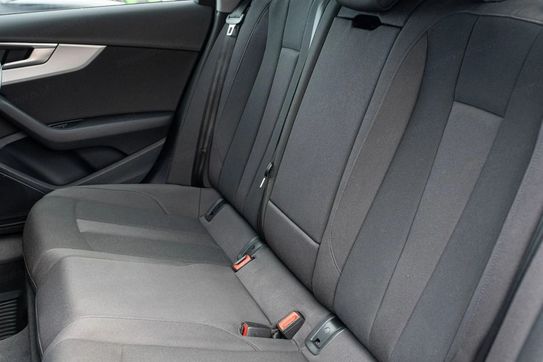 Audi A4 Avant 35 TDI