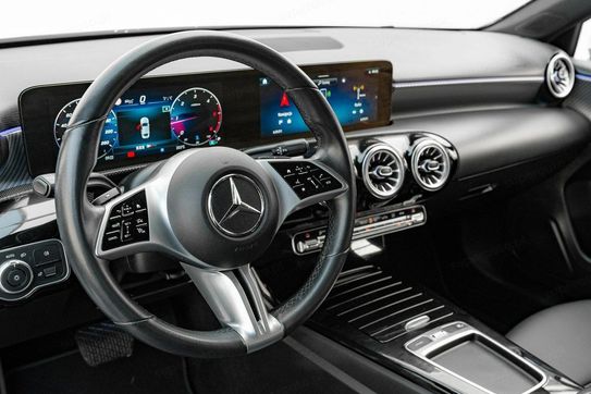 Mercedes Klasa A A 200 d Progressive 8G-DCT
