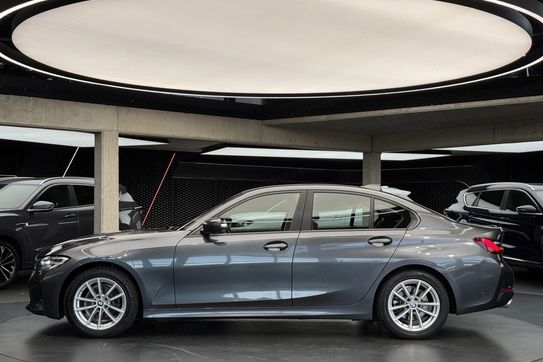 BMW Seria 3 318i aut
