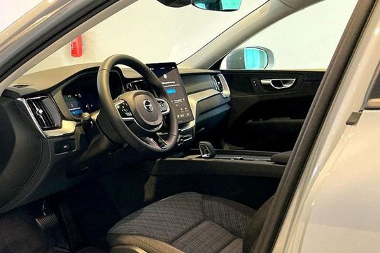 Volvo XC60 B5 AWD Core