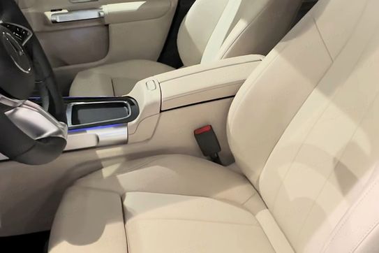 Mercedes GLB 200  Progressive