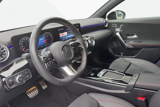 Mercedes Klasa A 220 4MATIC AMG Line