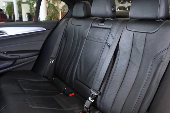 BMW Seria 5 530d xDrive M Sport