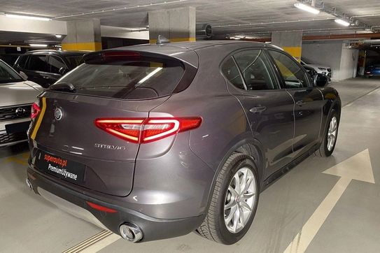 Alfa Romeo Stelvio Turbo Q4