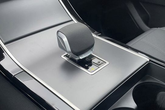 Land Rover Range Rover Velar D200 Dynamic SE
