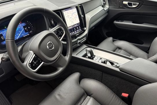 Volvo XC60 B5 B AWD Plus Dark