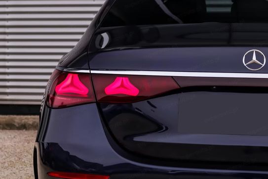 Mercedes E Klasa 300 e 4-Matic AMG