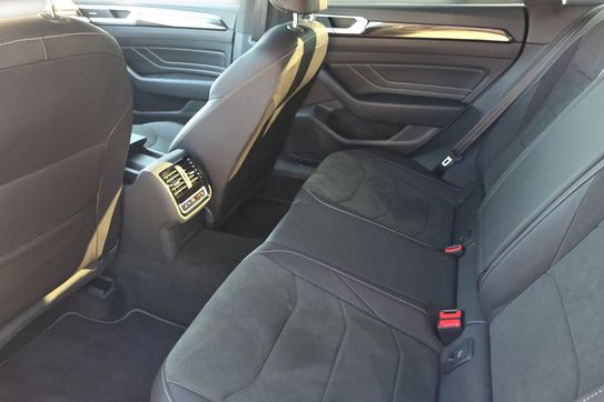 Volkswagen Arteon 2.0 TDI SCR DSG R-Line