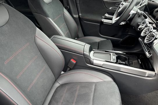 Mercedes GLB 200 AMG Line