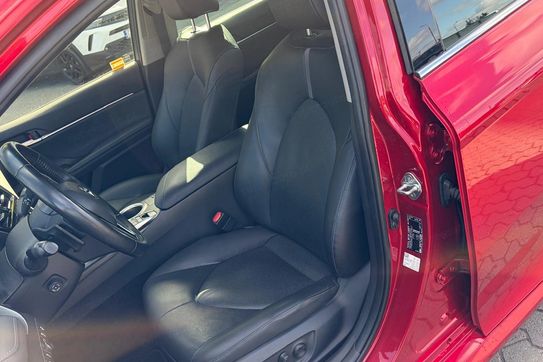 Toyota Camry 2.5 Hybrid Executive CVT