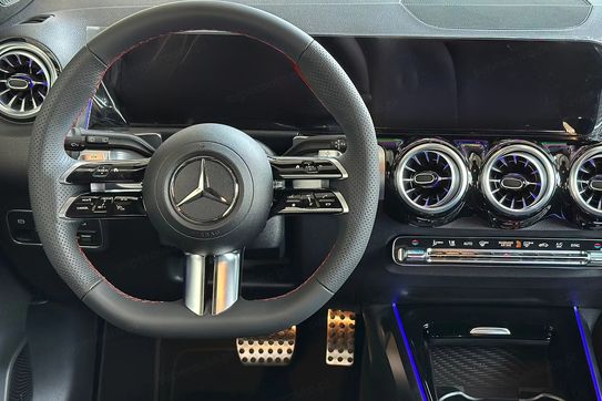 Mercedes GLB 200  AMG Line