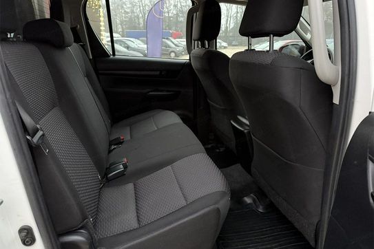 Toyota HiLux Double Cab DLX 4x4