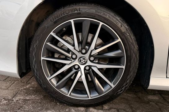 Toyota Camry 2.5 Hybrid Prestige