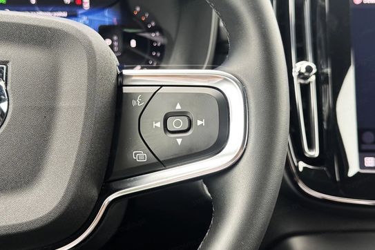 Volvo XC40 B3 Plus Dark