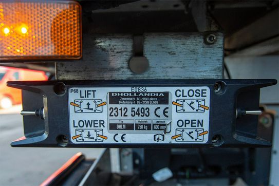 Peugeot Boxer Kontener 8EP + Winda