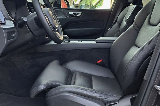 Volvo XC60 T6 Plug-In Hybrid AWD Plus Dark