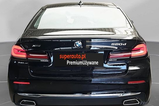 BMW Seria 5 Touring 520d xDrive Luxury Line