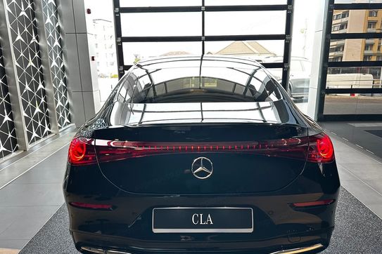 Mercedes CLA 180 Progressive