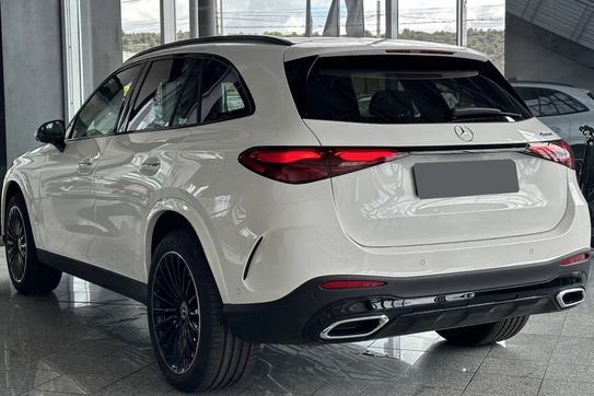 Mercedes GLC 300 e 4-Matic AMG Line