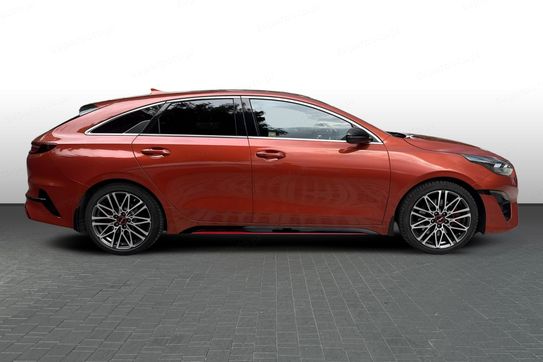 Kia ProCeed GT  1.6 T-GDI DCT