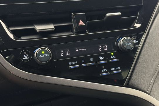 Toyota Camry 2.5 Hybrid Executive CVT