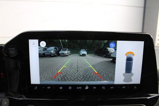 Ford Transit Custom 320 L2H1 Sport A8