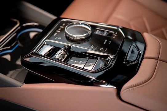 BMW Seria 5 550e xDrive M Sport