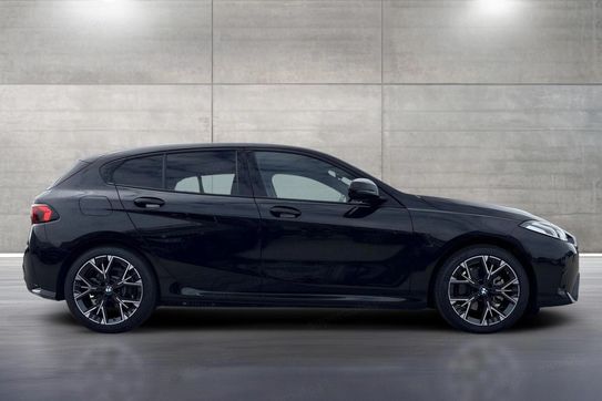 BMW Seria 1 120 mHEV aut