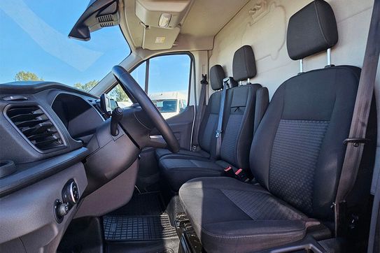 Ford Transit L4H3