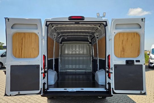 Peugeot Boxer 333 BlueHDi L2H2