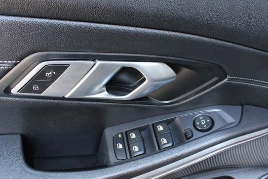 BMW Seria 3 Touring 320d xDrive Sport Line