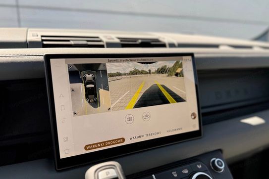 Land Rover Defender 110 D200 X-Dynamic SE