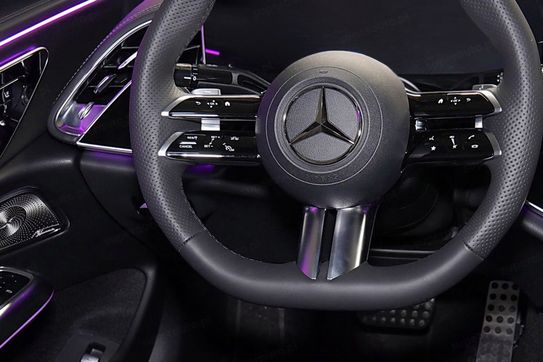 Mercedes Klasa E 200 4-Matic AMG