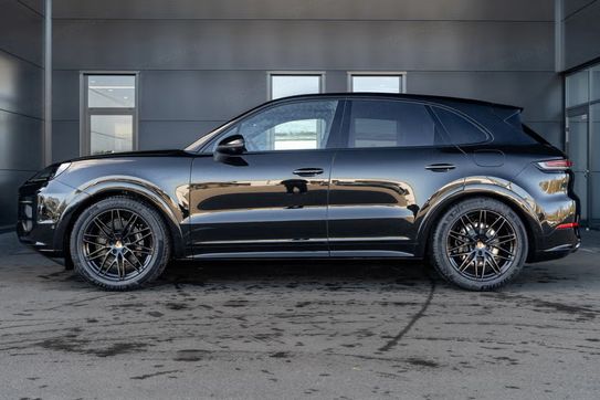 Porsche Cayenne E-Hybrid Black Edition