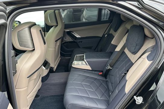 BMW Seria 7 740d xDrive mHEV M Sport sport-aut