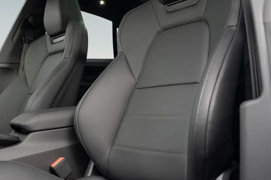 Porsche Macan 4