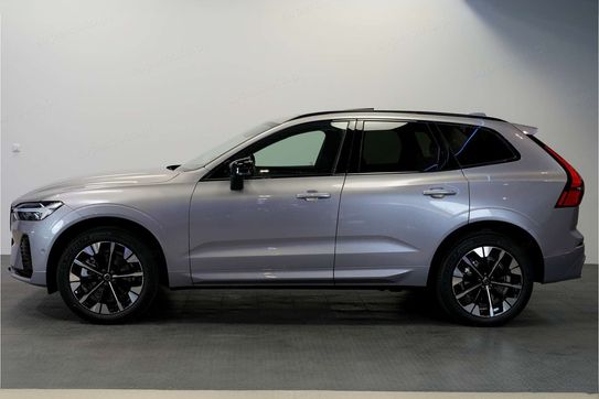 Volvo XC60 B5 AWD Ultra Dark
