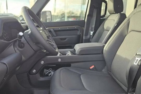 Land Rover Defender 110 3.0 D250 X-Dynamic SE