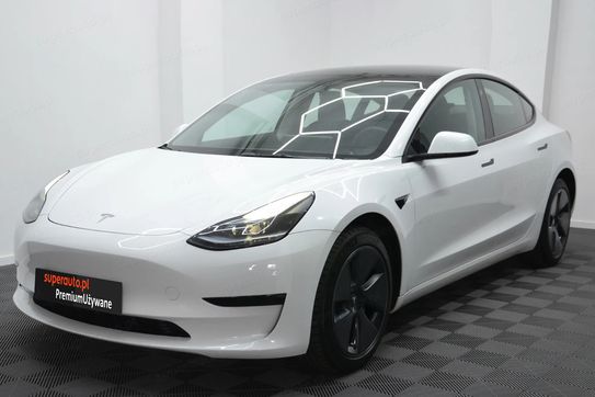 Tesla Model 3 3 Long Range AWD